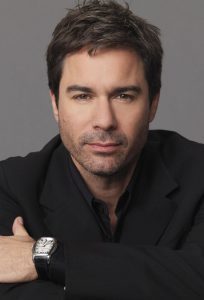 Eric McCormack rejser i tiden i nyt sci-fi-drama på Netflix