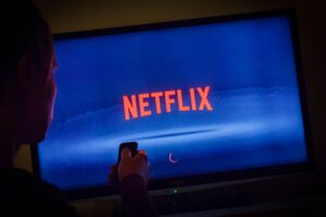 Næsten 60 originale film og serier fra Netflix har premiere i juli