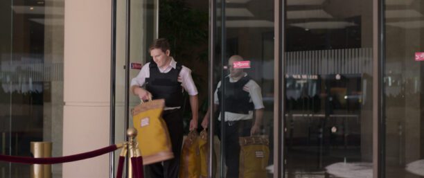 Heist Season1 Episode1 00 19 32 11 R