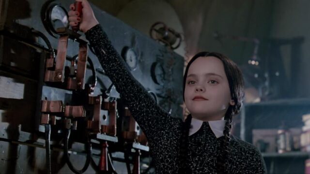 tim burton Christina Ricci netflix