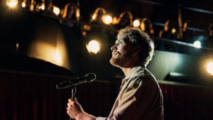 Hør ny musik med Christopher og se første klip fra ‘A Beautiful Life’