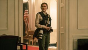 Disse nye film og serier skal du se på Netflix i august