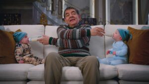 ‘Man vs Baby’: Rowan Atkinson bytter bi ud med baby i ny Netflix-serie