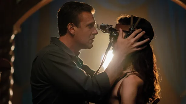 Mystiske ‘Dispatches From Elsewhere’ lander på Netflix i Danmark