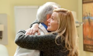 Den anmelderroste sygdomsserie ‘The Big C’ lander på Netflix