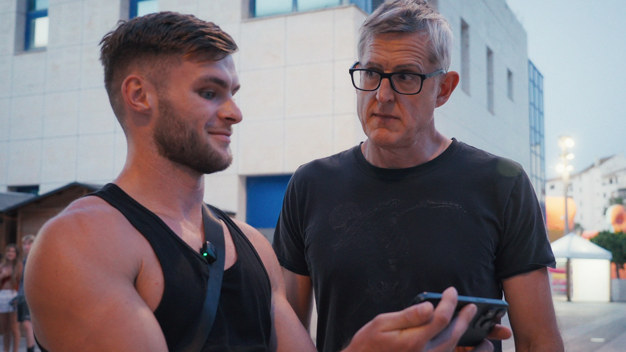 Louis Theroux dykker ned i den kontroversielle Manosphere på Netflix