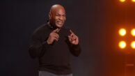 Mike Tyson går på scenen med nyt stand-up show på Netflix